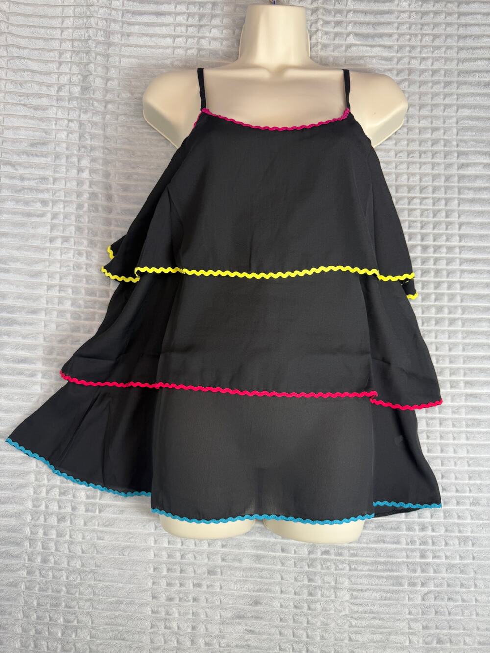 NWT Boutique Andree By Unit Rainbow Ric Rac Trim Ruffled Tank Womens Med New